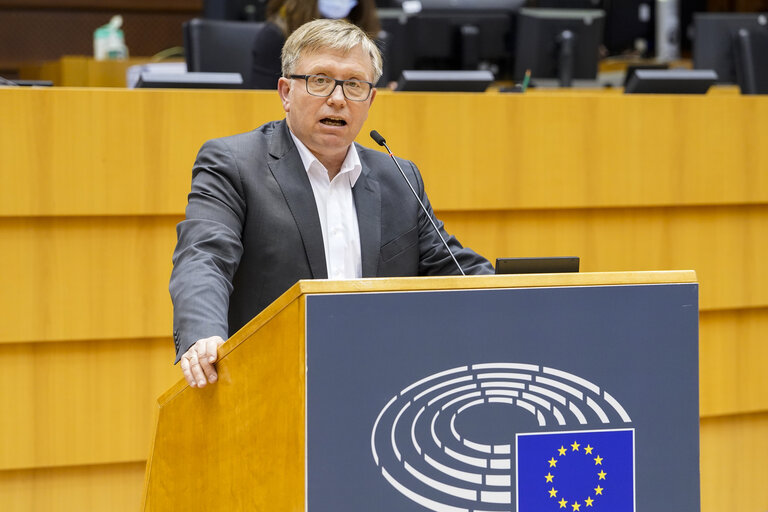 Photo 34: EP Plenary session - A WTO-compatible EU carbon border adjustment mechanism