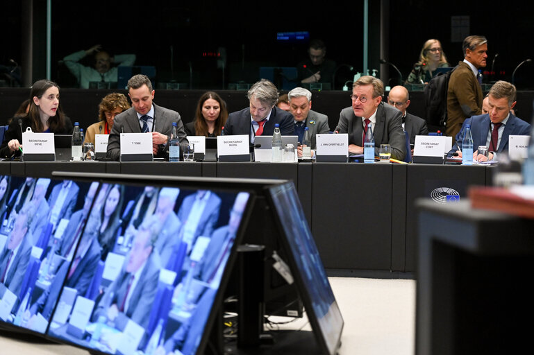 Photo 5: CCC meeting - Exchange of views with Jessika ROSWALL, Swedish Minister for EU Affairs