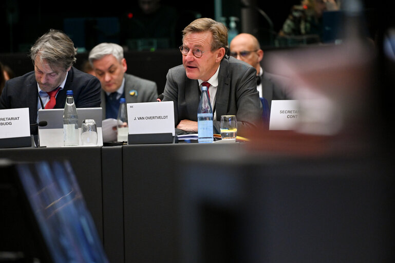 Photo 4: CCC meeting - Exchange of views with Jessika ROSWALL, Swedish Minister for EU Affairs