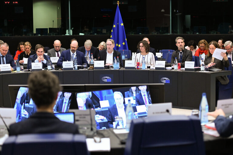 Photo 21: CCC meeting - Exchange of views with Jessika ROSWALL, Swedish Minister for EU Affairs