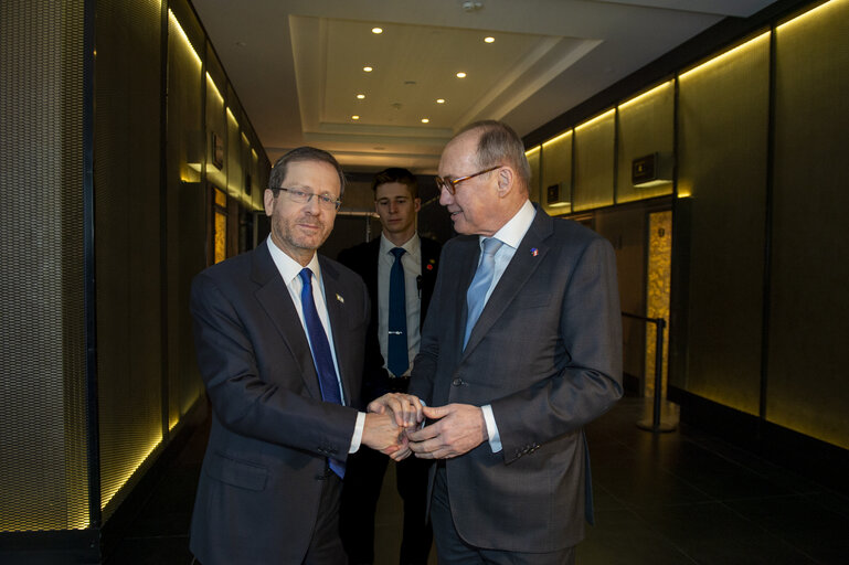 Nuotrauka 4: Othmar KARAS welcomes Isaac HERZOG, President of Israel