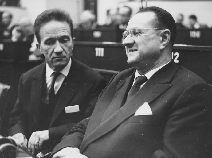 Φωτογραφία 3: Maurice DEWULF and Guy JARROSSON during a session in Strasbourg, France, October 15, 1962.