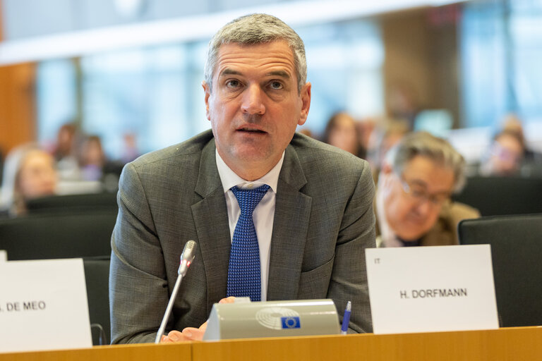 Fotografija 4: AGRI Committee - Exchange of views with Janusz WIJCIECHOWSKIi, Commissioner for Agriculture, on the national strategic plans for the Common Agricultural Policy