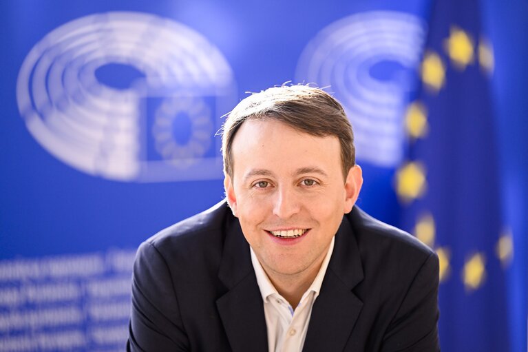 Javi LOPEZ in the EP in Brussels