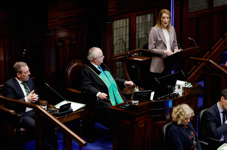 Foto 4: Official visit by Roberta METSOLA, EP President, to Dublin - Address by Roberta METSOLA, EP President, to a joint session of the Oireachtas