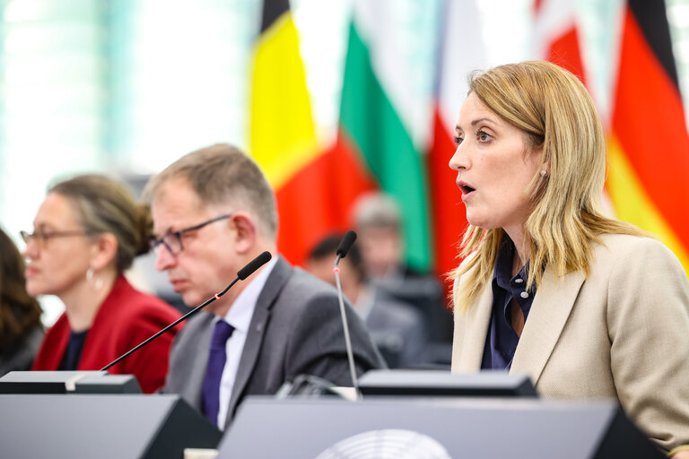 Fotagrafa 19: EP Plenary session - Resumption of session and order of business