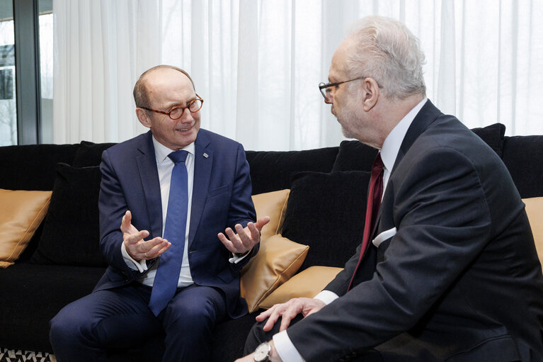 Fotogrāfija 15: Othmar KARAS welcomes  Egils LEVITS, Latvian President