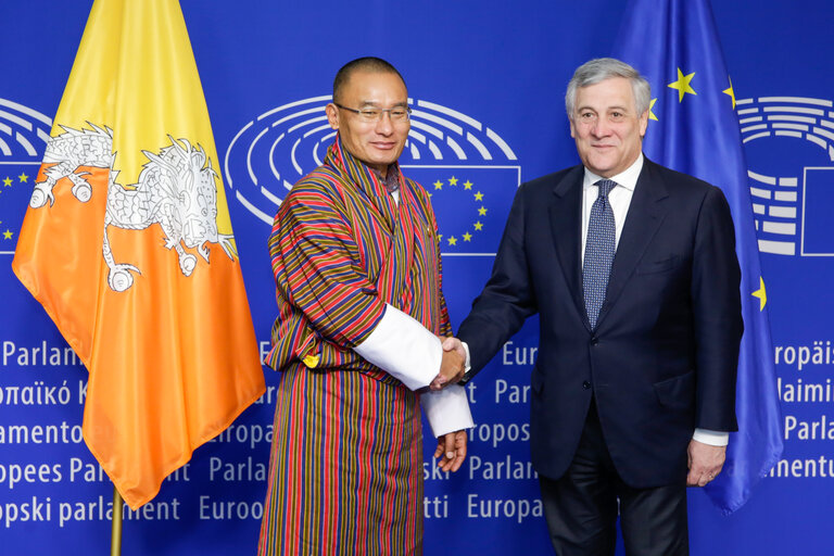 Visit of the prime minister of Bhutan. Official welcome.