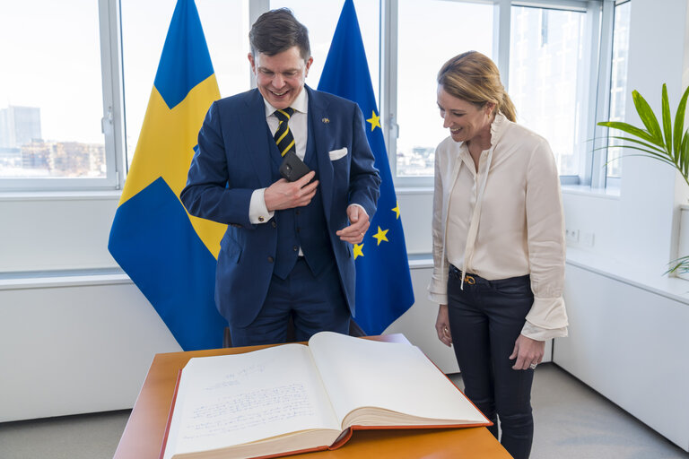 Fotografia 1: Roberta METSOLA, EP President meets with Andreas NORLÉN, Speaker of the Swedish Parliament (Riksdag)