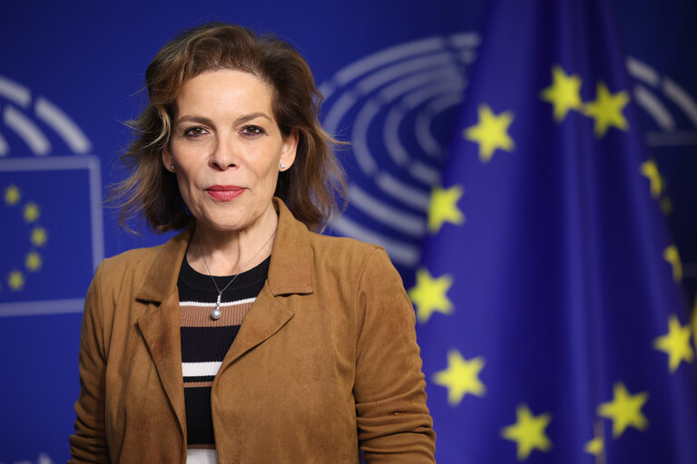 Photo 2 : Daniela RONDINELLI in the EP in Brussels