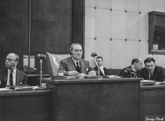 Foto 12: Leopoldo RUBINACCI during a session in Strasbourg, France, March 28, 1963