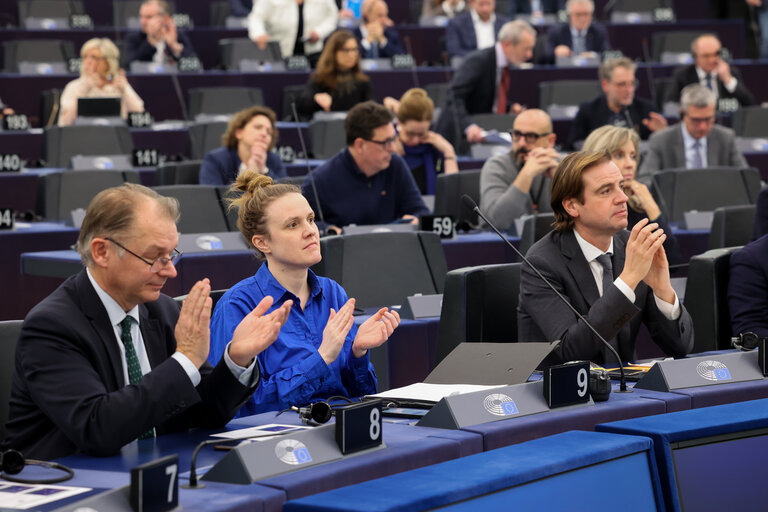 Valokuva 29: EP Plenary session - Resumption of session and order of business