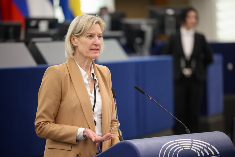Foto 35: EP Plenary session - Energy performance of buildings (recast)