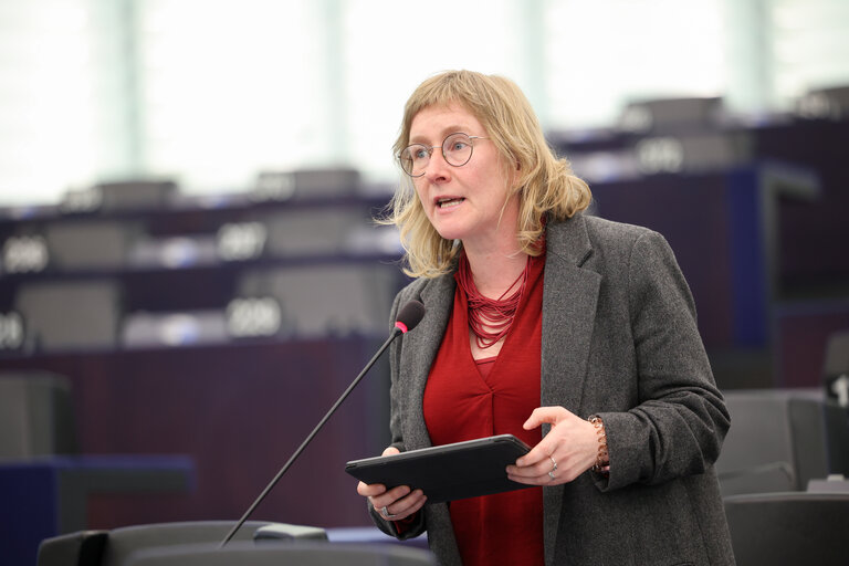 Foto 2: EP Plenary session - Energy performance of buildings (recast)