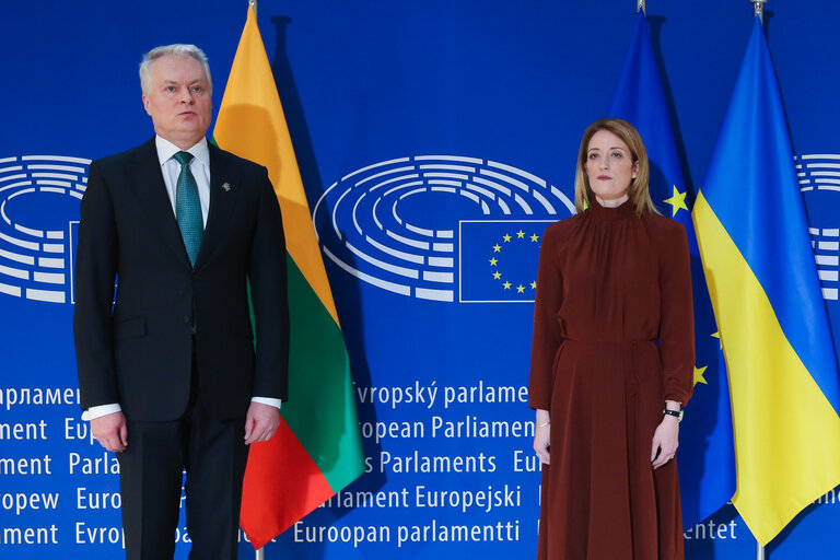 Zdjęcie 1: Roberta METSOLA, EP President meets with Gitanas NAUSEDA, President of Lithuania