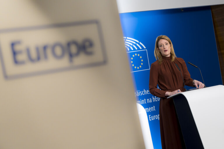 Fotografie 2: Roberta METSOLA, EP President meets with Gitanas NAUSEDA, President of Lithuania - Press Point