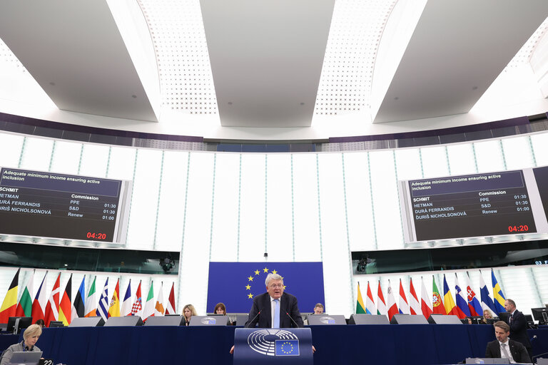 Fotografija 19: EP Plenary session - Adequate minimum income ensuring active inclusion - O. Q.