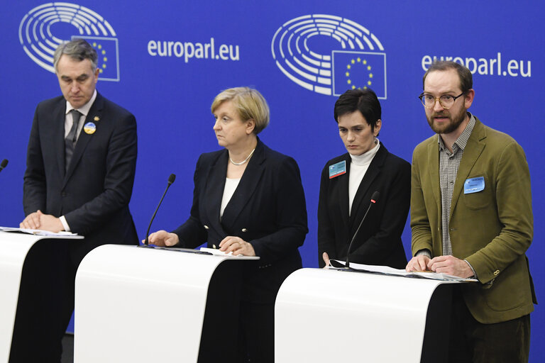 Fotogrāfija 3: Press confrence on political prisoners ordered to die: Kara-Murza, Gorinov and Saakashvili