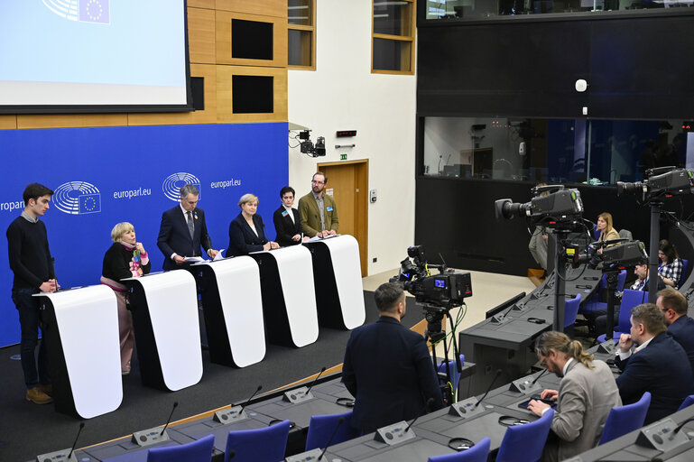 Fotogrāfija 5: Press confrence on political prisoners ordered to die: Kara-Murza, Gorinov and Saakashvili