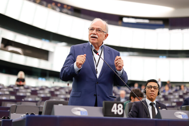 Fotografia 10: EP Plenary session - Conclusions of the Special European Council meeting of 9 February and preparation of the European Council meeting of 23-24 March 2023