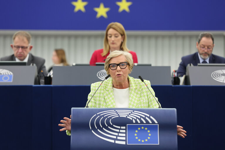 Photo 12 : EP Plenary session - International Women's Day Celebration