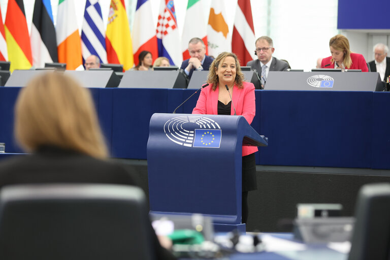 Photo 9 : EP Plenary session - International Women's Day Celebration