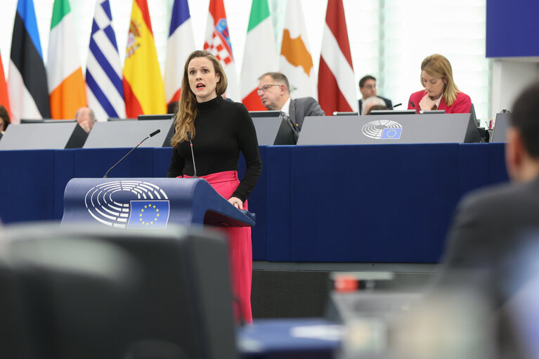 Photo 4 : EP Plenary session - International Women's Day Celebration