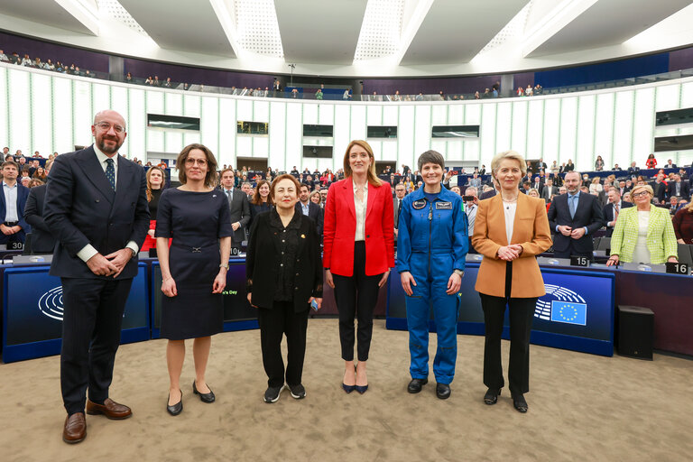 Photo 5 : EP Plenary session - International Women's Day Celebration