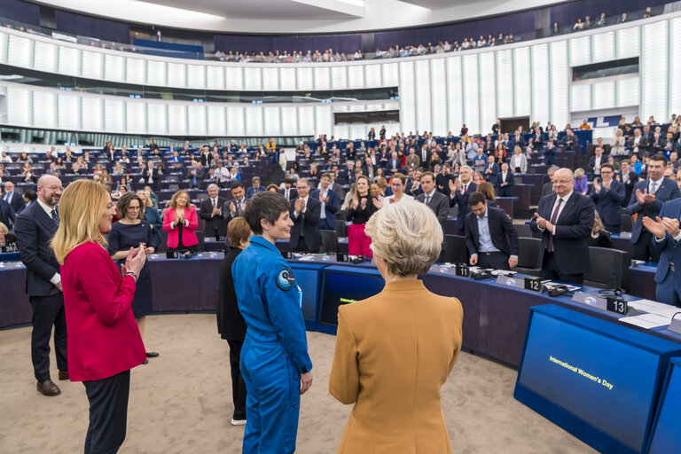 Photo 15 : EP Plenary session.- International Women's Day Celebration