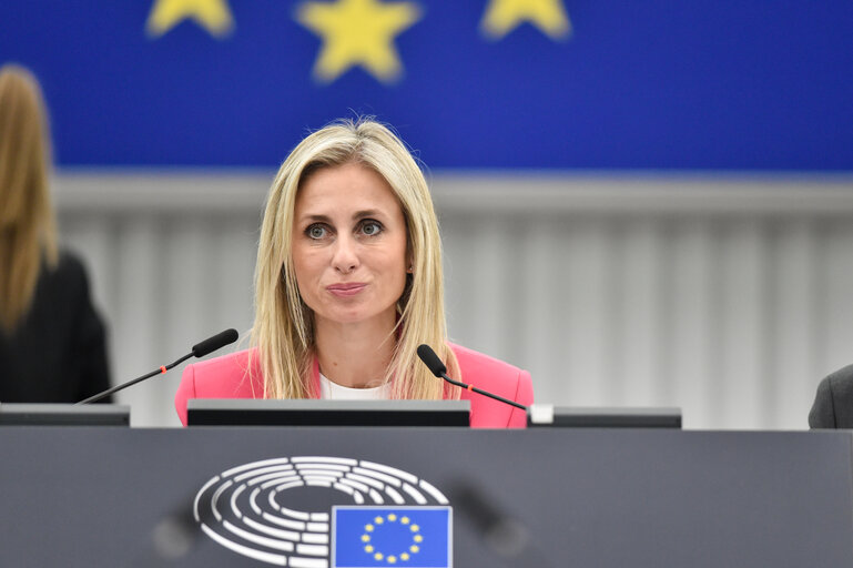 Foto 2: EP Plenary session - Need for immediate reform of the internal rules of the Commission to ensure transparency and accountability in light of alleged conflicts of interests