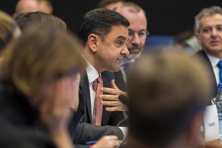 Photo 4: Meeting of the EP Conference of Presidents