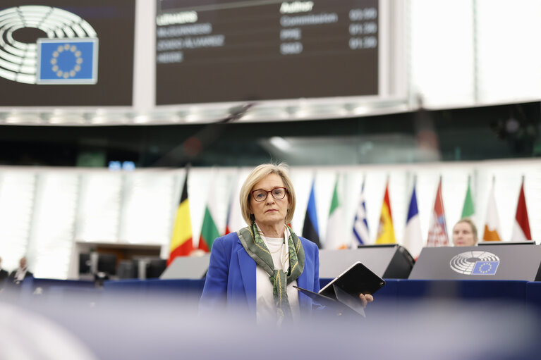 Photo 23: EP Plenary session - Lack of actions taken by the Commission in the context of the duty of sincere and loyal cooperation