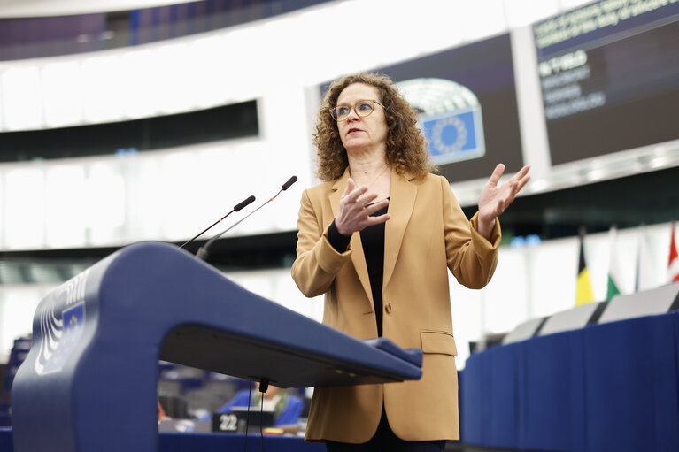 Photo 17: EP Plenary session - Lack of actions taken by the Commission in the context of the duty of sincere and loyal cooperation