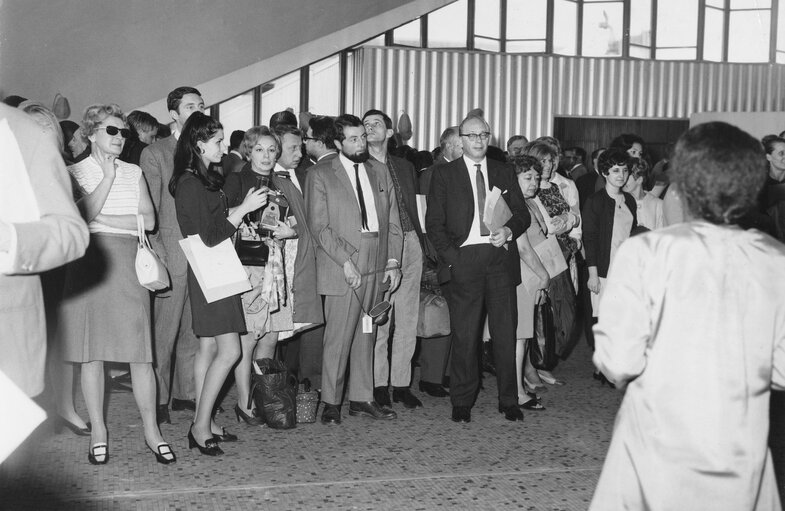 Foto 1: Visit to Madagascar from 9th to 15th January 1969 -  Arrival of EEC delegates