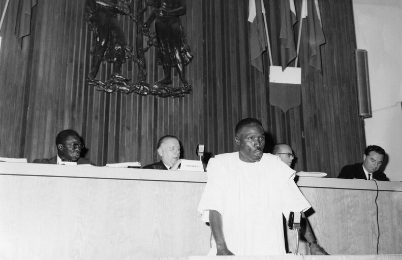 Foto 9: Visit to Madagascar from 9th to 15th January 1969 - Conference