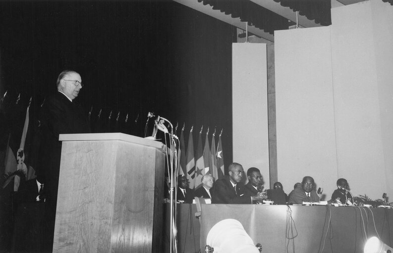 Foto 18: Visit to Madagascar from 9th to 15th January 1969 - Conference