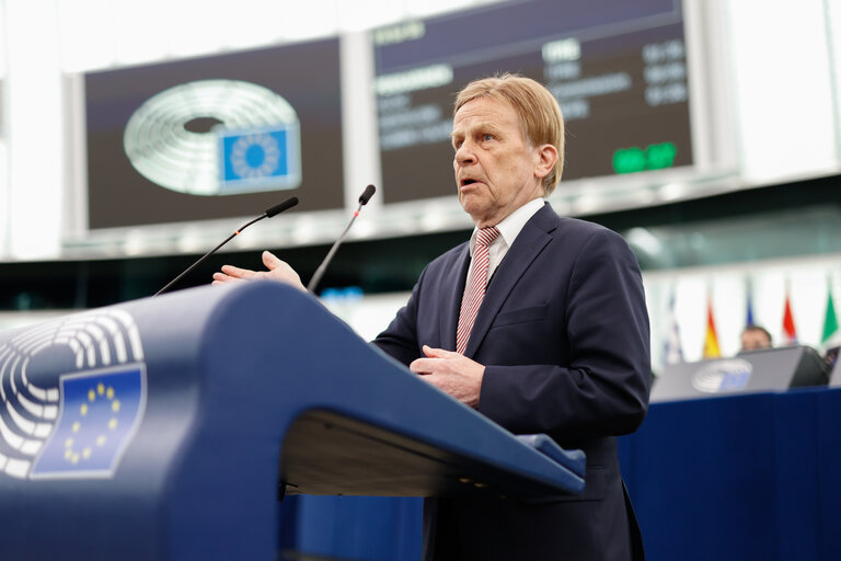 Fotografie 42: EP Plenary session - Joint debate - Fit for 55