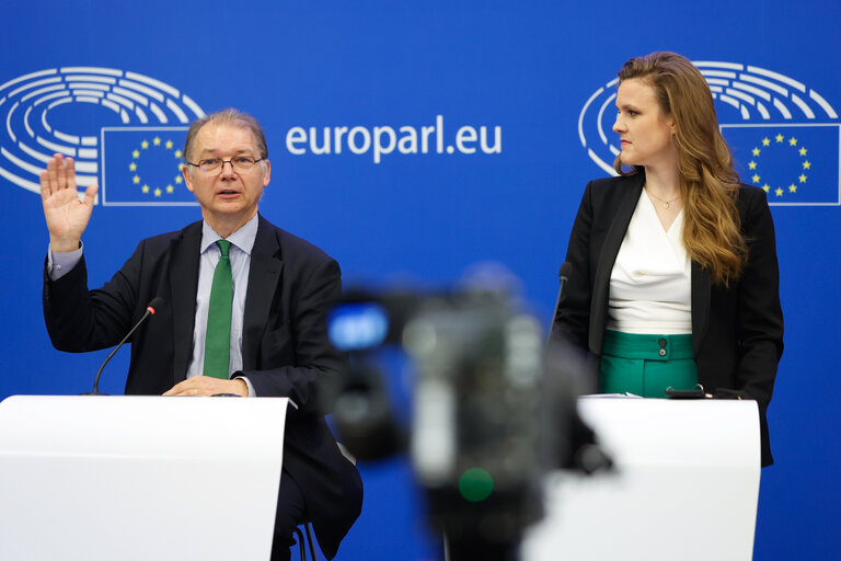 Press briefing Greens/EFA