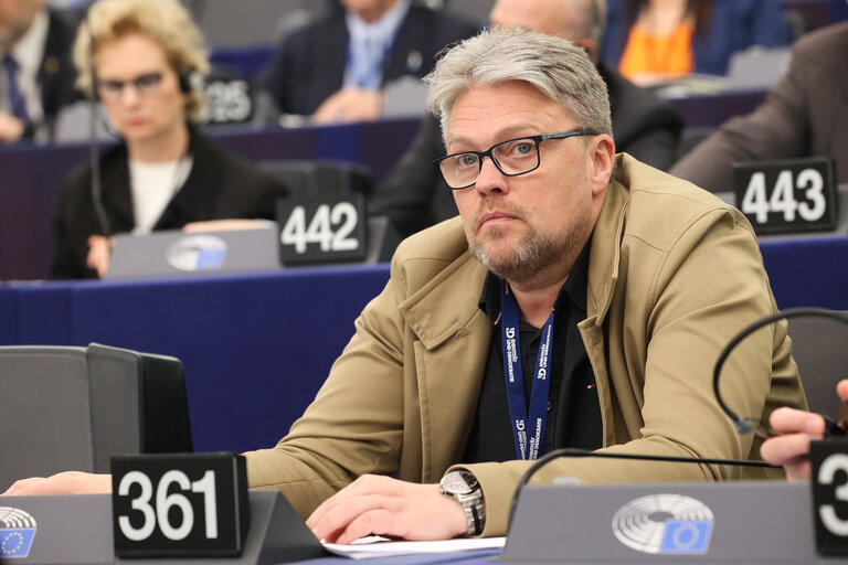 Foto 4: EP Plenary session - Voting session