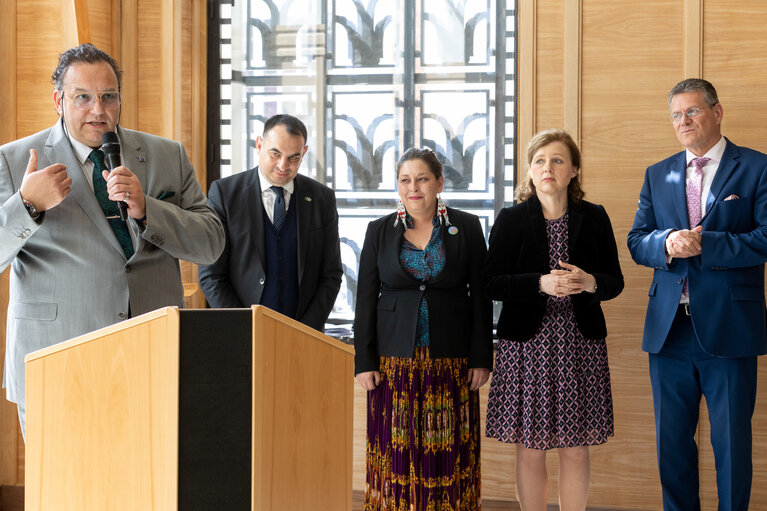 Foto 4: Handover ceremony of replica of Sigismund of Luxembourg Roma Decree to the House of European History