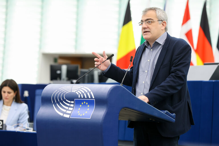 Fotografija 22: EP Plenary session - Revision of the Stability and Growth Pact