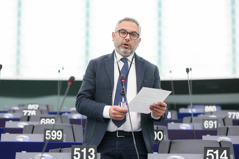 Fotografija 9: EP Plenary session - Revision of the Stability and Growth Pact