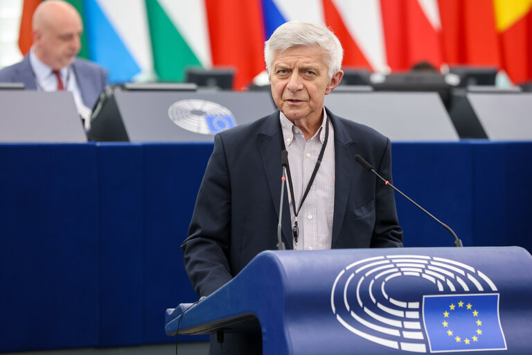 Fotografija 12: EP Plenary session - Revision of the Stability and Growth Pact