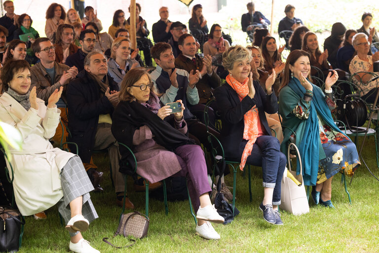 Photo 22: Citizens' Garden cultural season opening