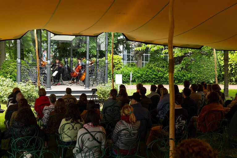 Foto 8: Citizens' Garden cultural season opening