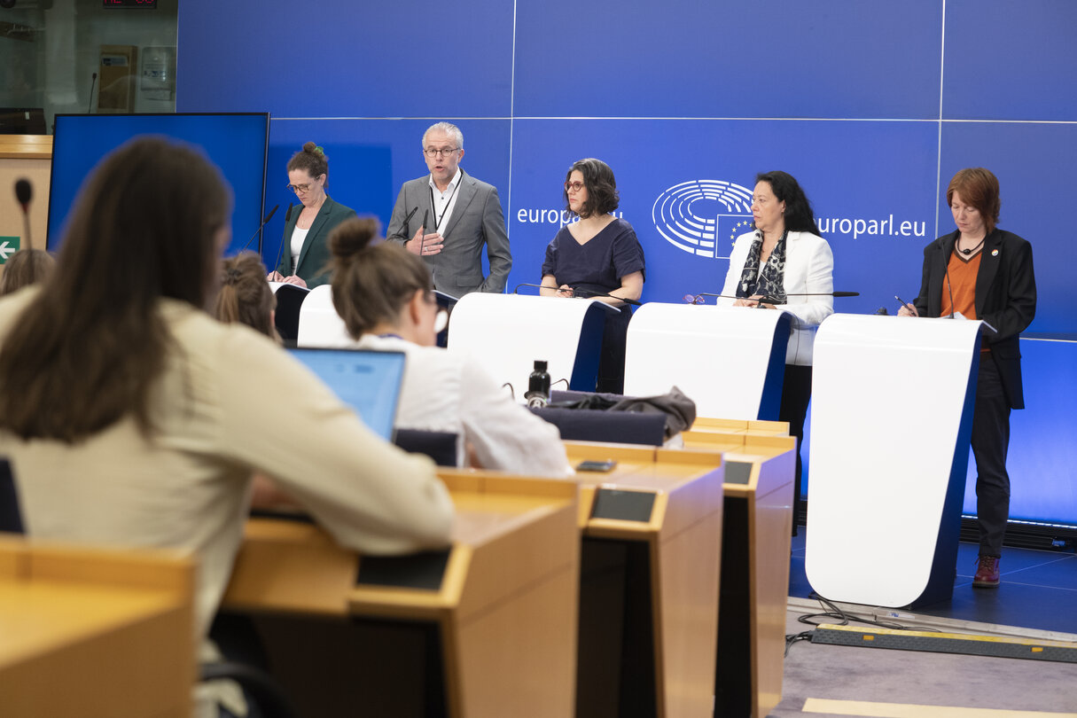 Press conference - Breaches of the Rule of Law and fundamental rights in Hungary and frozen EU funds