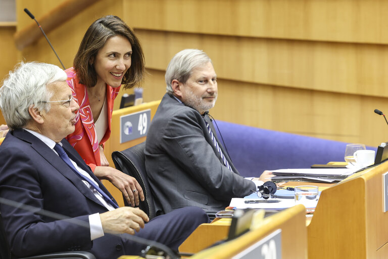 Fotografie 13: EP Plenary session - Council and Commission statements - Breaches of the Rule of Law and fundamental rights in Hungary and frozen EU funds