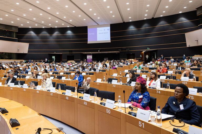 Zdjęcie 14: Women Political Leaders Summit 2023