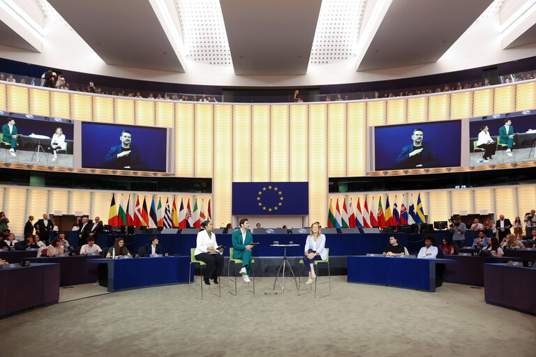 Fotografie 35: European Youth Event (EYE 2023) - Plenary session