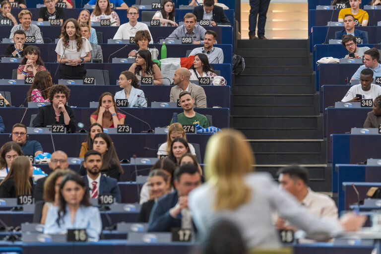 Photo 16: European Youth Event (EYE 2023).- Plenary session